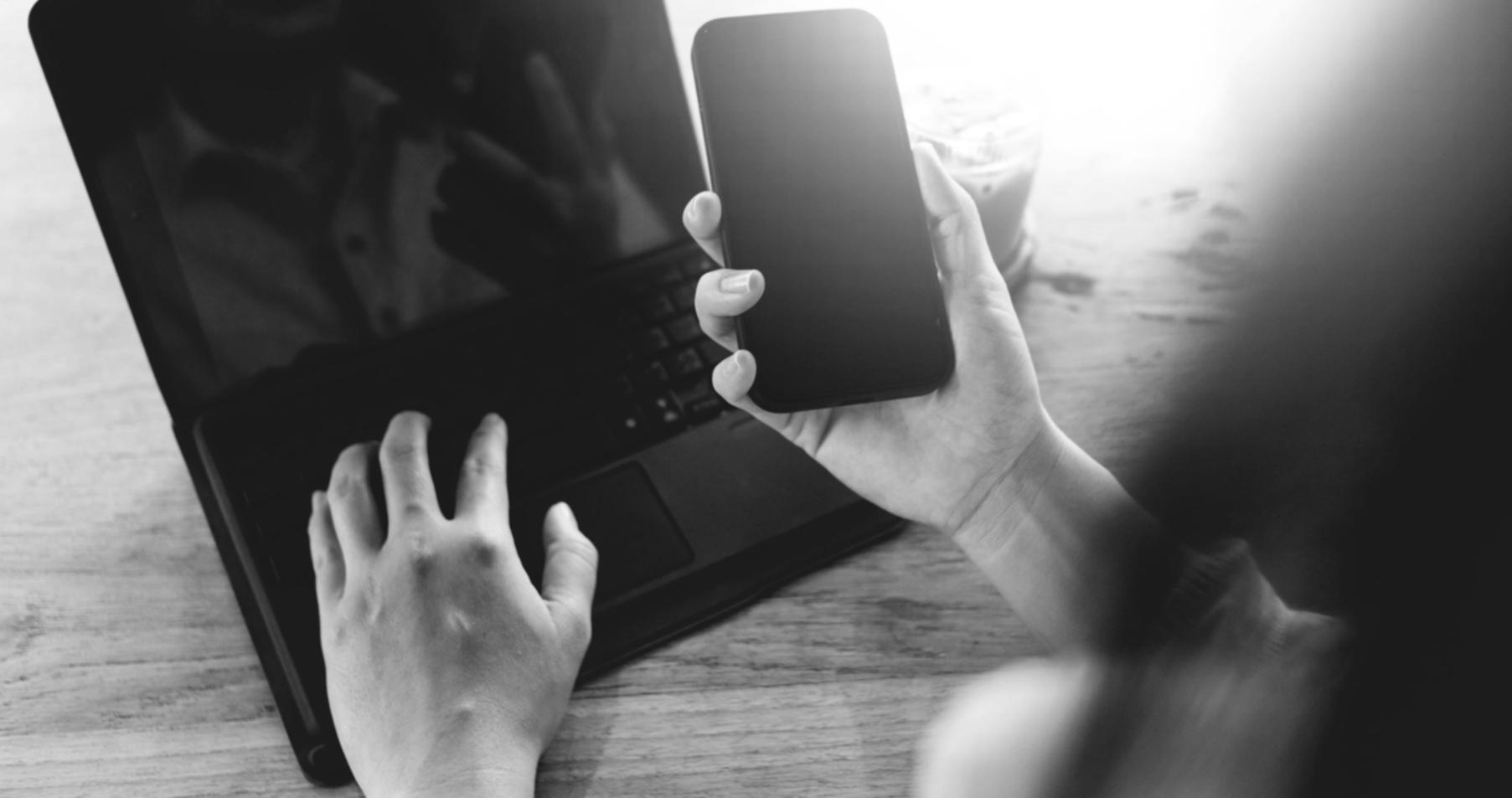 Deelnemers werken aan seizoensgebonden budgetplanning tijdens een online sessie